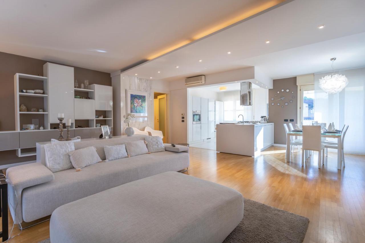 Teatro Nuovo Apartment With Free Parking Udine Exterior photo