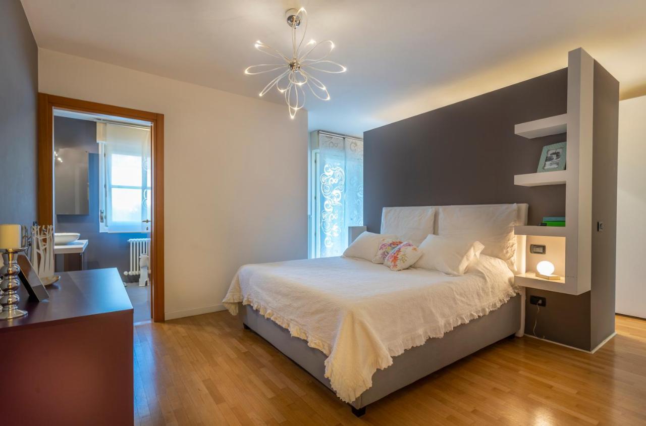 Teatro Nuovo Apartment With Free Parking Udine Exterior photo