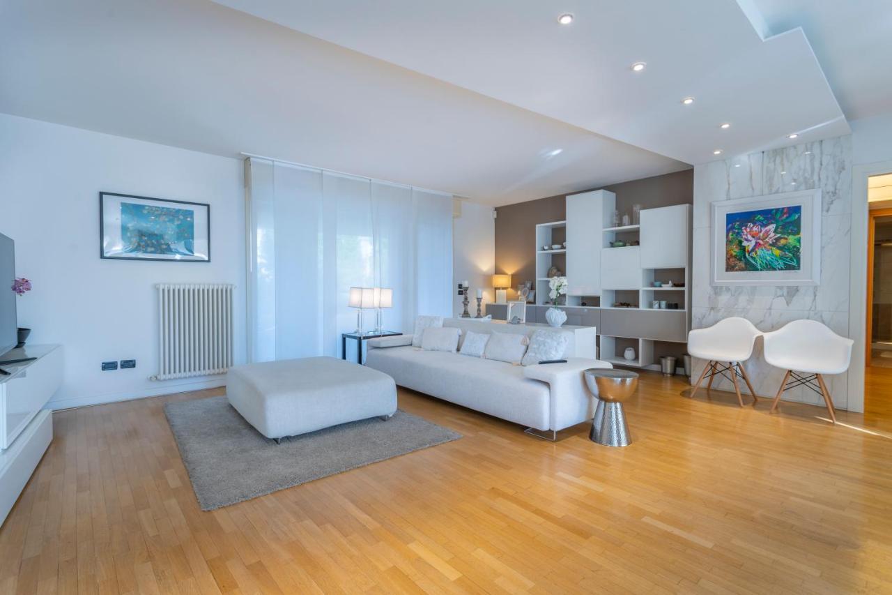 Teatro Nuovo Apartment With Free Parking Udine Exterior photo