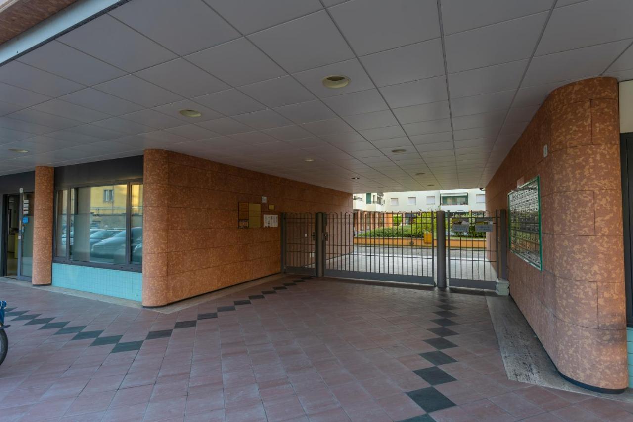 Teatro Nuovo Apartment With Free Parking Udine Exterior photo